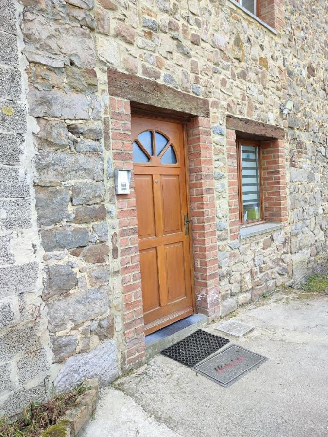 Le Champs Des Lievres Apartment Beaumont Exterior photo