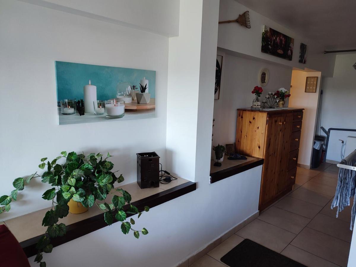 Le Champs Des Lievres Apartment Beaumont Exterior photo